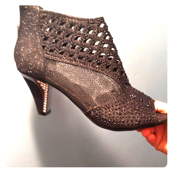 Size 9 Open toe Booties - Picture 1 of 1